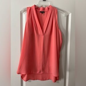 Vince Camuto V-Neck Sleeveless Blouse Size Medium